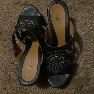 Jaclyn Smith shoes